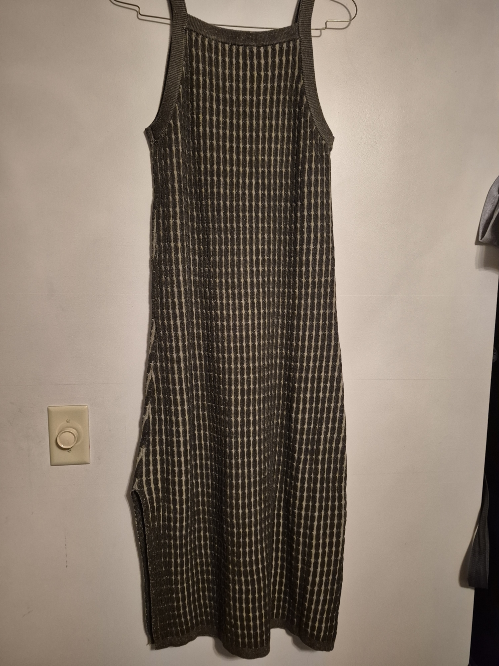 Gilli Green Ribbed Maxi Tank Dress with Vertical Stitching - Picture 3 of 6